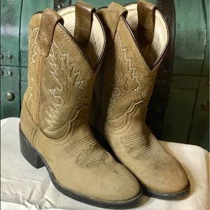 Dan post ( child’s)